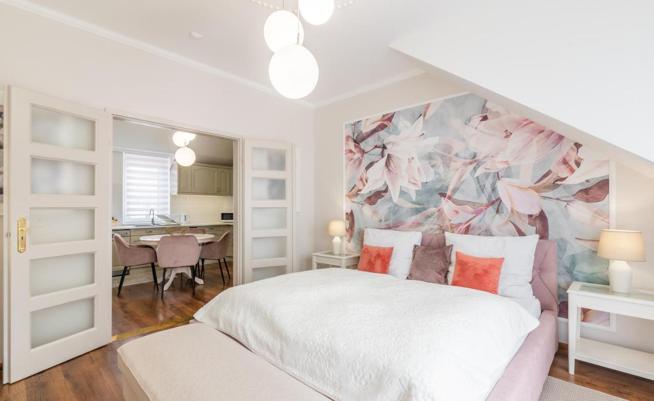 Monarchia Apartman Pearl Mosonmagyaróvár Exteriör bild