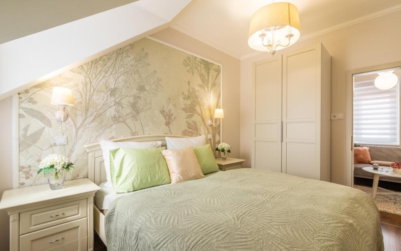Monarchia Apartman Pearl Mosonmagyaróvár Exteriör bild