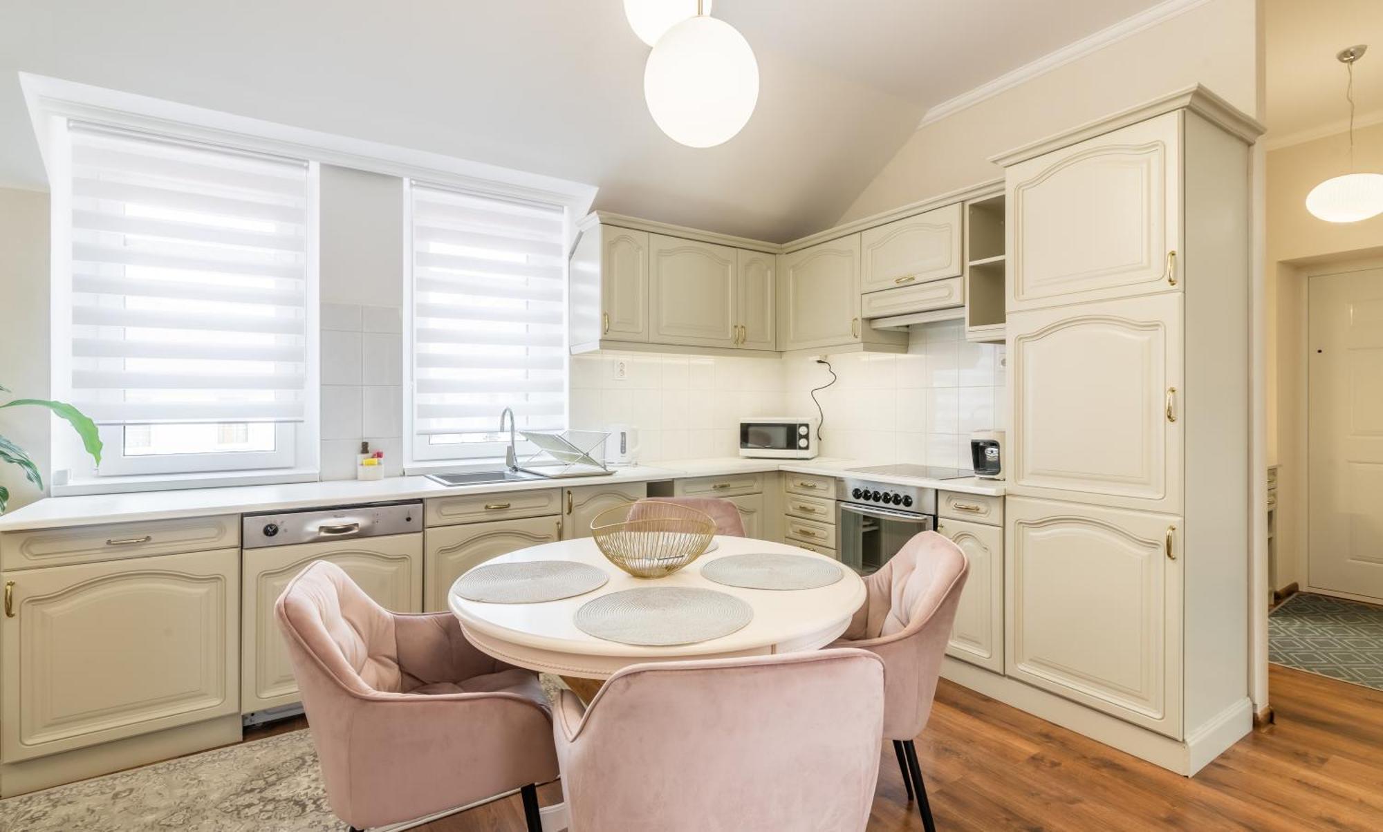 Monarchia Apartman Pearl Mosonmagyaróvár Exteriör bild